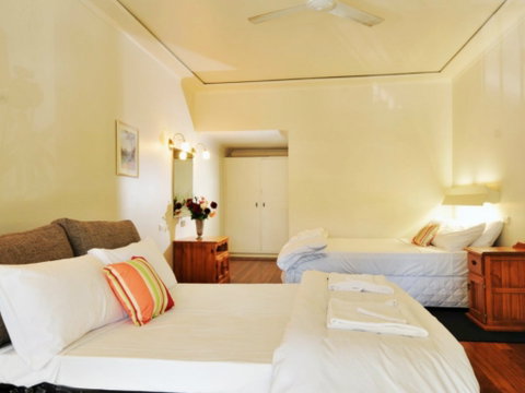 The Eltham Hotel - Accommodation Brisbane 1
