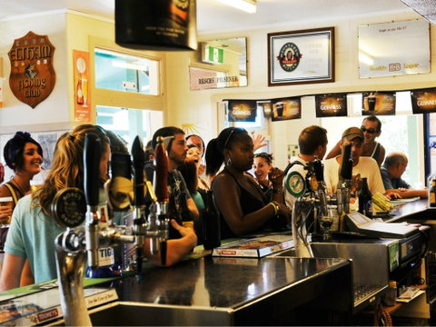 The Eltham Hotel - Accommodation Brisbane 2