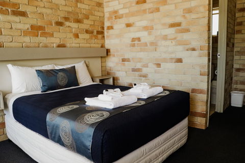 The Australian Hotel Motel - Accommodation Brisbane 0