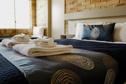 The Australian Hotel Motel - Accommodation Brisbane 1