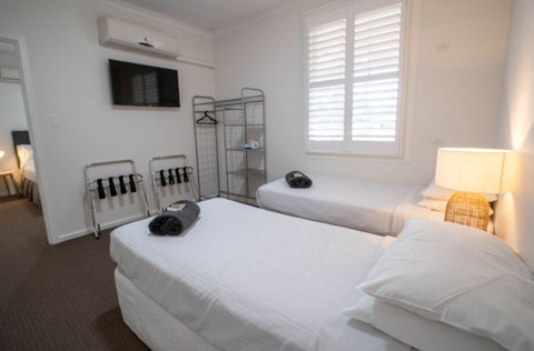The Platypus Accommodation And Cafe - Accommodation Brisbane 4