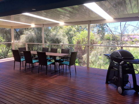 The Shack@Normanville - Accommodation Brisbane 1