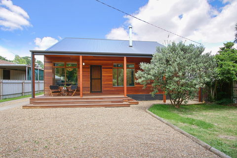 The Wooden House At 30 Delany - Accommodation Brisbane 0