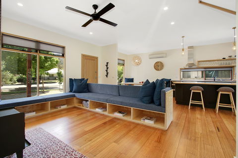 The Wooden House At 30 Delany - Accommodation Brisbane 1