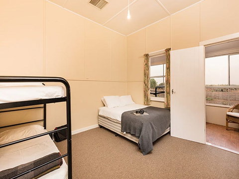 Willandra Cottage - Accommodation Brisbane 5