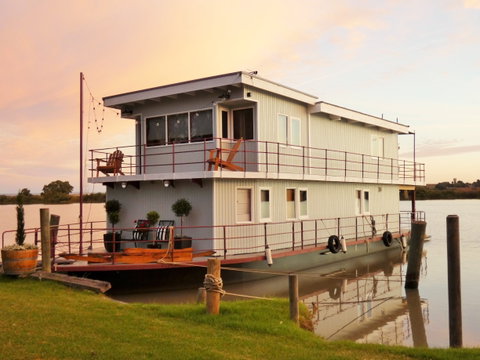 Alexia On The Murray - Accommodation Brisbane 0