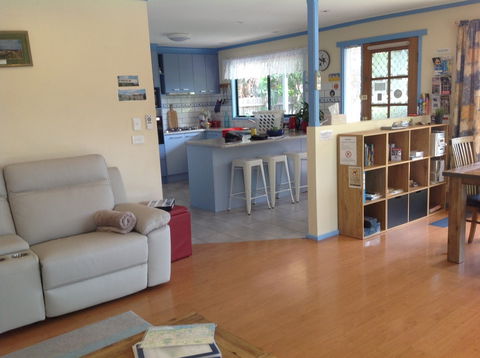 Bells By The Beach - Accommodation Brisbane 2