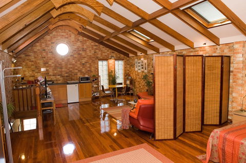 Bet's Bed And Breakfast Studio - Accommodation Brisbane 1