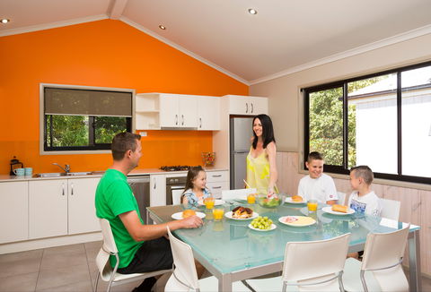 Burleigh Beach Tourist Park - Accommodation Brisbane 0