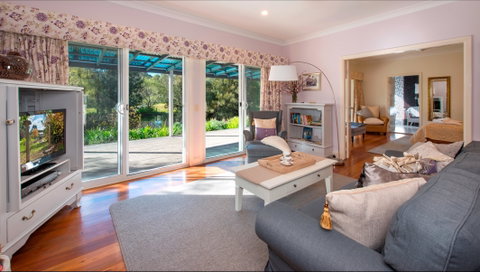 Crystal Creek Meadows Luxury Cottages And Spa Retreat - Accommodation Brisbane 1