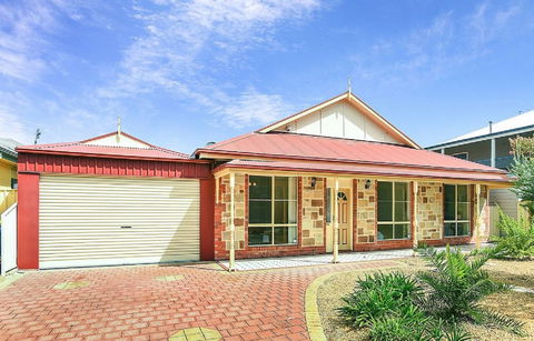 Marina Cove On Janz - Accommodation Brisbane 0