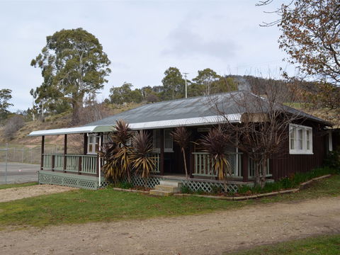 Old Whisloca Cottage - Accommodation Brisbane 1