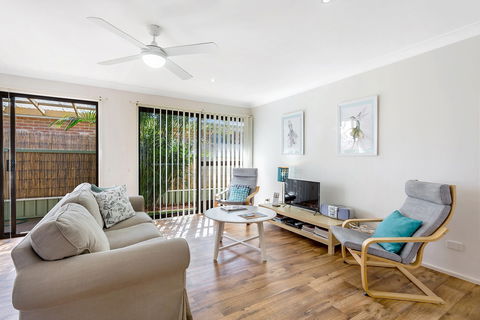 Shearwater At Shoal Bay Cottage One - Dogs Welcome! - Accommodation Brisbane 0