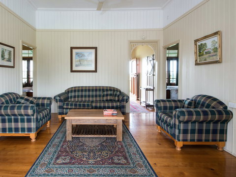 Vineyard Cottage - Accommodation Brisbane 1
