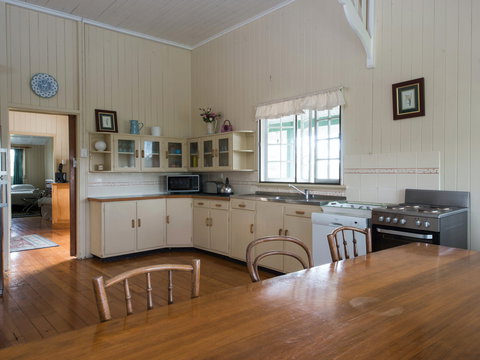 Vineyard Cottage - Accommodation Brisbane 2