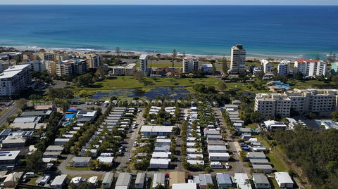 Alex Beach Cabins And Tourist Park - Accommodation Brisbane 0