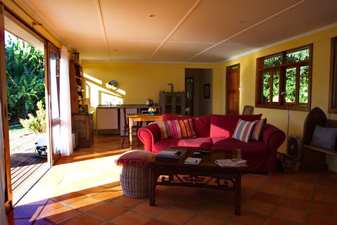 Alfie's - Accommodation Brisbane 0