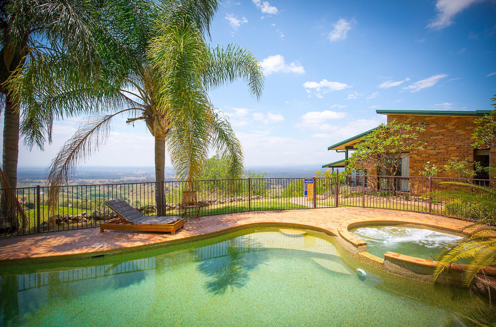 Paxton NSW Accommodation Brisbane