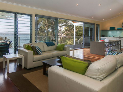 Becalmed On Sunshine Cove - Accommodation Brisbane 1