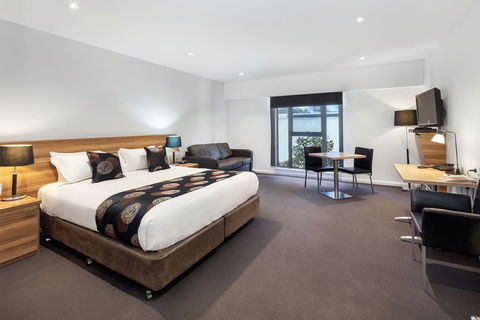 Best Western Plus Ballarat Suites - Accommodation Brisbane 0