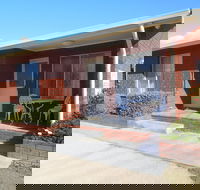 Clan Ranald Holiday Unit 1 - Accommodation Brisbane