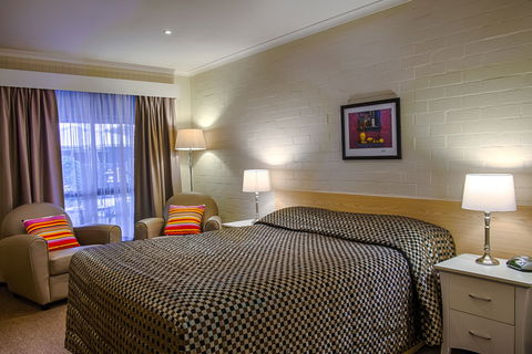 Country Roads Motor Inn - Accommodation Brisbane 2