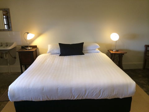 Little Paddock Homestead - Accommodation Brisbane 0