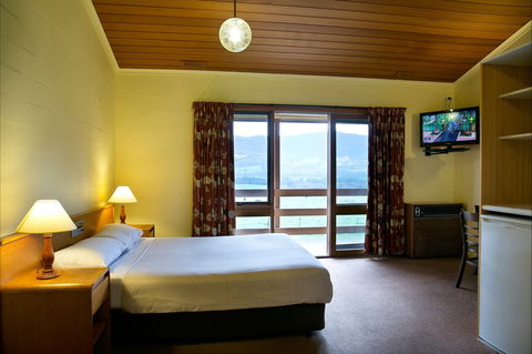 Mountain Creek Motel Bar And Restaurant - Accommodation Brisbane 1