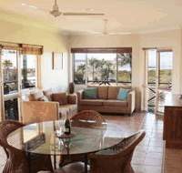 Moonlight Bay Suites - Accommodation Brisbane