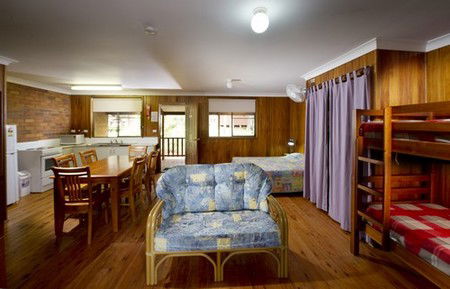 Hungry Head Cabins - Accommodation Brisbane 2