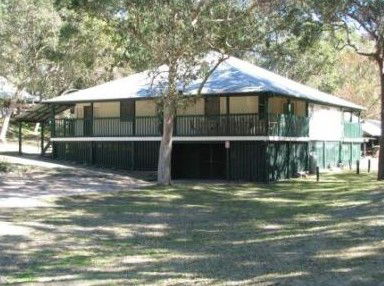 The Retreat Port Stephens - Accommodation Brisbane 3