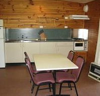 Anglers Reach Lakeside Village - Accommodation Brisbane