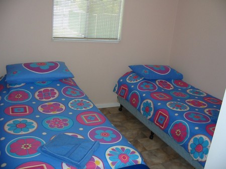 JJ's Holiday Cottages - Mitchell Street - Accommodation Brisbane 0