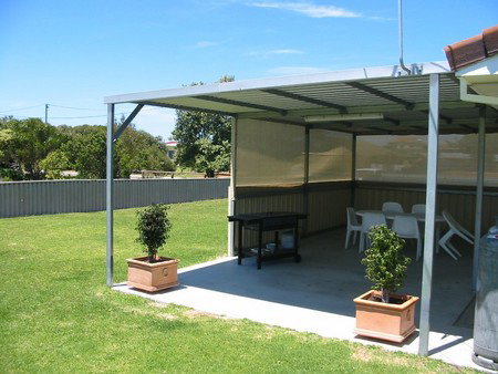 JJ's Holiday Cottages - Mitchell Street - Accommodation Brisbane 1