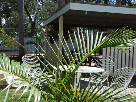 Avalon Holiday Units - Accommodation Brisbane 2
