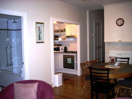 Picket Lane - Accommodation Brisbane 0