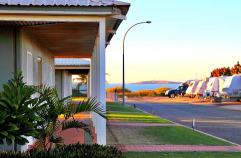 The Cove Holiday Village - Accommodation Brisbane 2