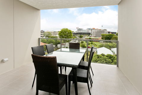 Arise Princess Regent - Accommodation Brisbane 2