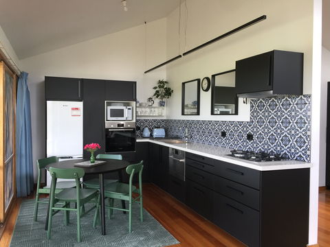 Black Cockatoo Cottages - Accommodation Brisbane 2