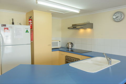 Clementines (South Point 3/17) - Accommodation Brisbane 2