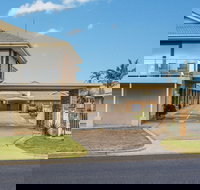 Hybiscus Waterfront Apartments - Accommodation Brisbane