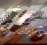 Kathys Place Bed and Breakfast - Accommodation Brisbane