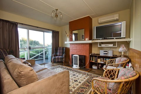 Lady Barron Holiday Home - Accommodation Brisbane 2