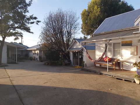 Surfside Backpacker - Accommodation Brisbane 2