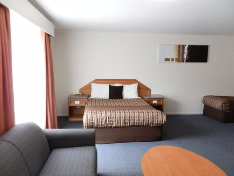 Thunderbird Motel - Accommodation Brisbane 2