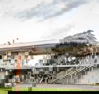 35 Pelican Parade Pelican Point - Accommodation Brisbane