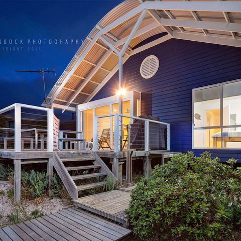 Alchemy On Island Beach - Accommodation Brisbane 0