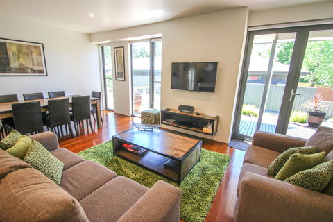 Alegria - Accommodation Brisbane 0