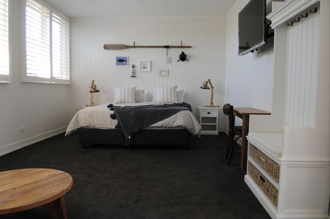 Anchor Geelong - Accommodation Brisbane 1