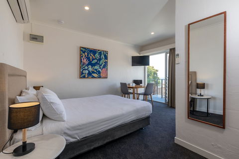 Bay 10 - Port Lincoln - Accommodation Brisbane 1